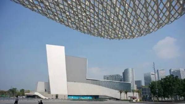 场地封面