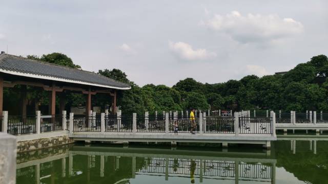 场地封面