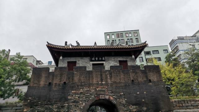 场地封面