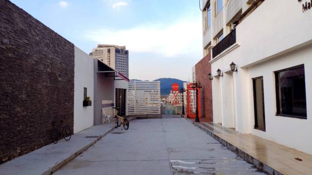 场地封面